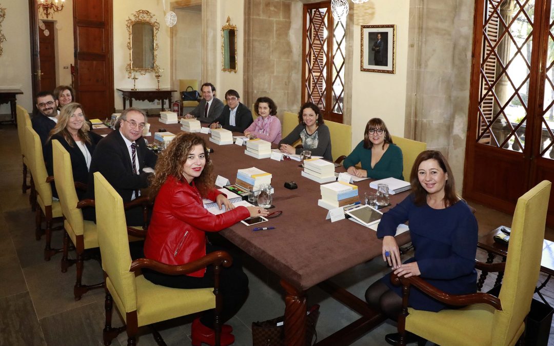 Consell de Govern: TREBALL SIGNARÀ UN CONVENI AMB L’ESTAT PER QUALIFICAR EL CENTRE DEL MAR DE MAÓ COM A CENTRE DE REFERÈNCIA NACIONAL EN NÀUTICA